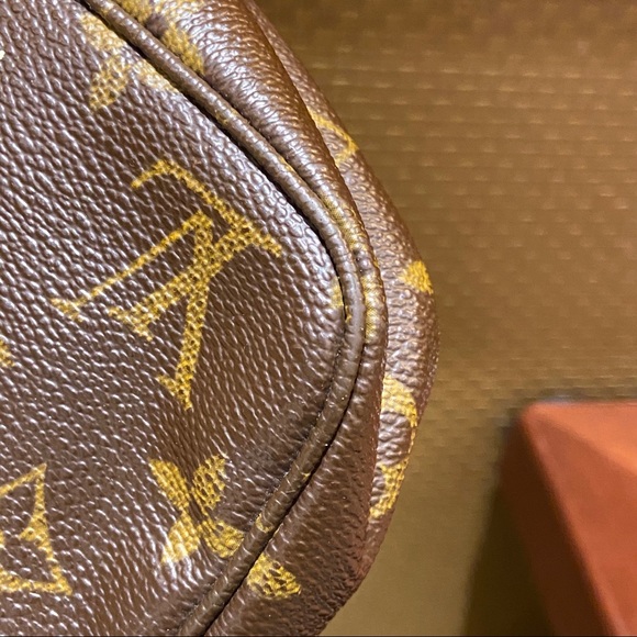 Sold 🎀 LOUIS VUITTON POCHETTE ACCESSOIRES - Picture 6 of 8